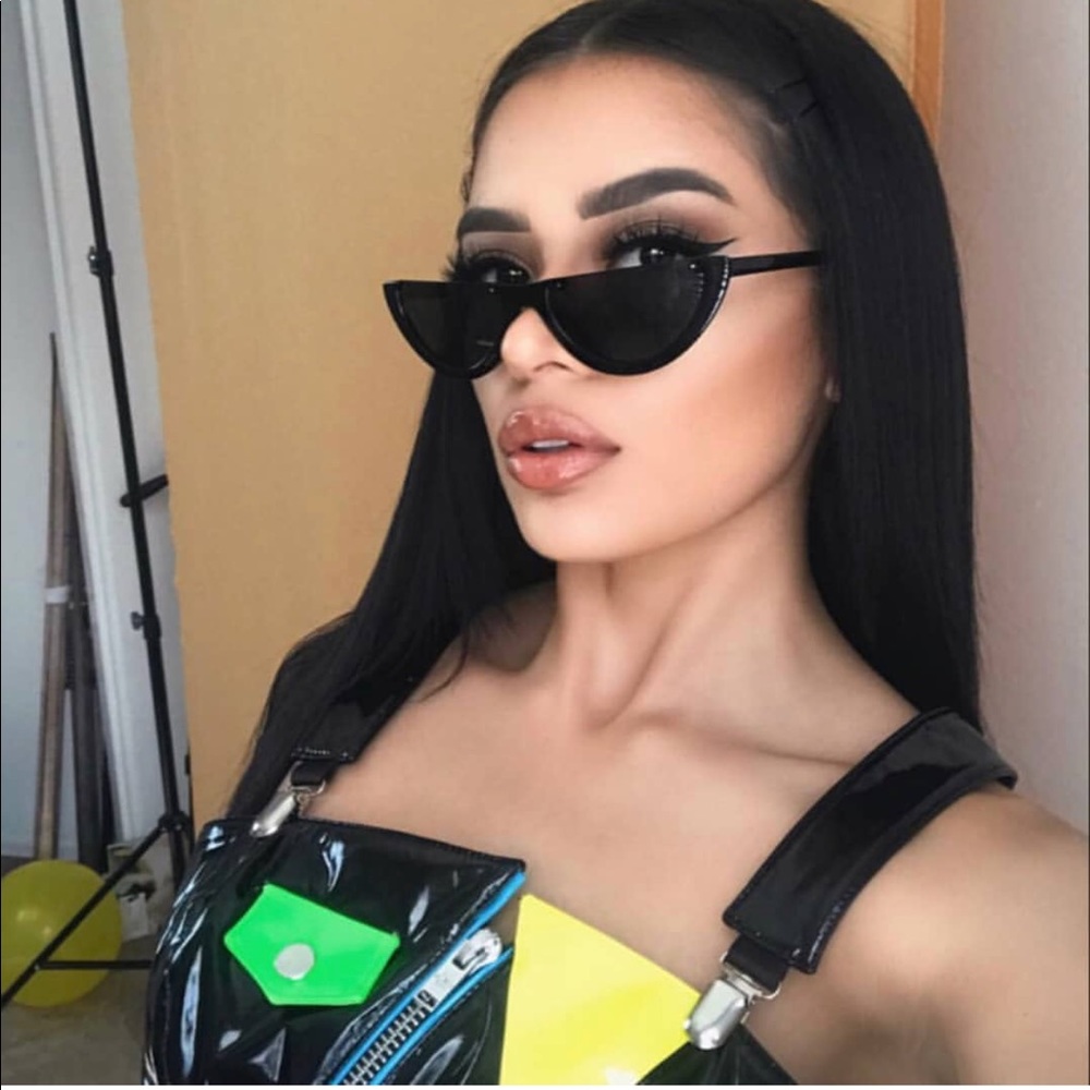 “Bali” Tiny Half Frame Slim Cat Eye Sunnies